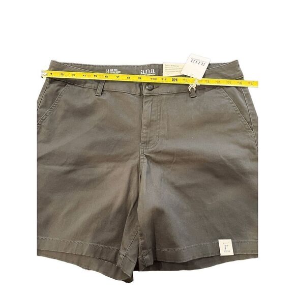 ANA  olive shorts size 14 - Picture 3 of 6